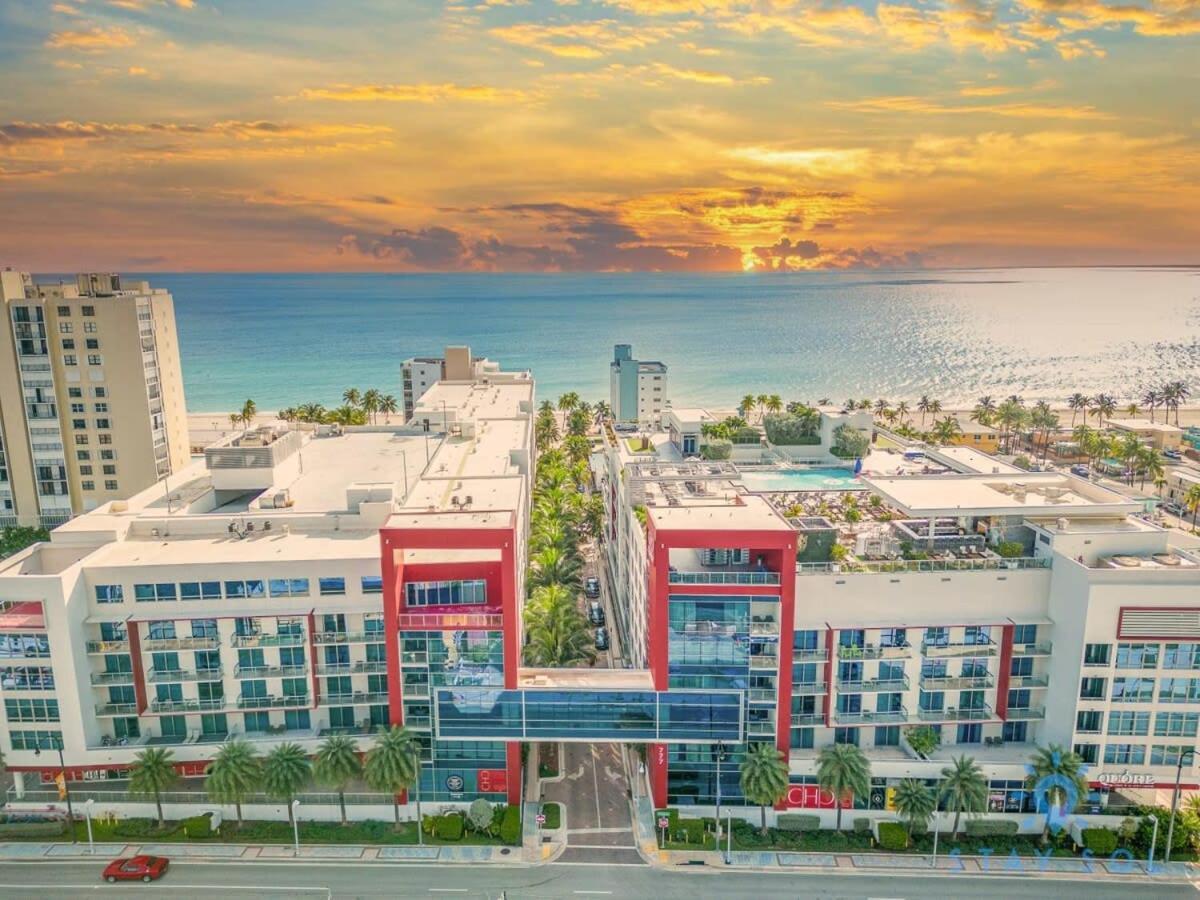 Rooftop Pool - Balcony - Hollywood Beach Broad - Walk Exteriör bild