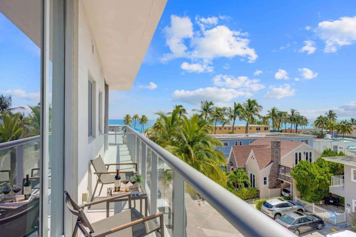 Rooftop Pool - Balcony - Hollywood Beach Broad - Walk Exteriör bild